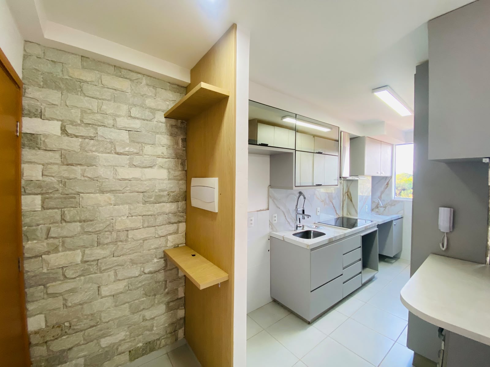 Apartamento em NOVO MUNDO — foto 2